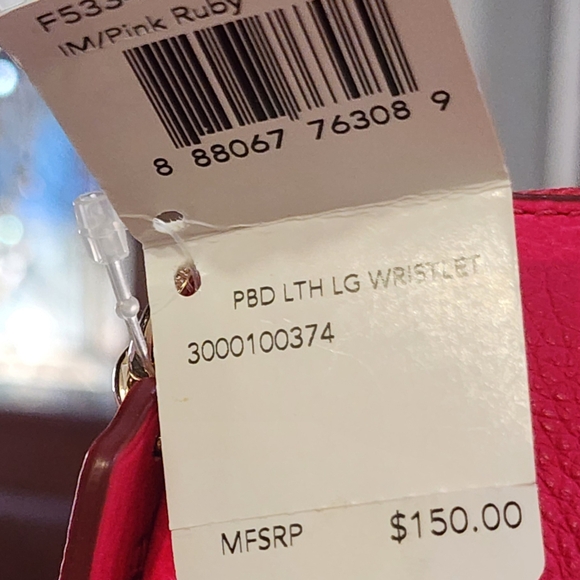 Coach Kira Pink Ruby Pebbled Leather Chain Shoulder Bag- NWT- Measures 9.5×6 - Picture 3 of 8